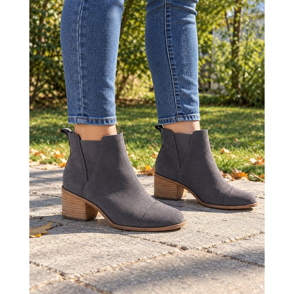 TOMS Women’s Size 6.5 Gray Suede Chelsea Ankle Boots Wood Block Heel Booties